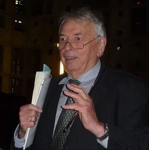 Helmut Striffler
