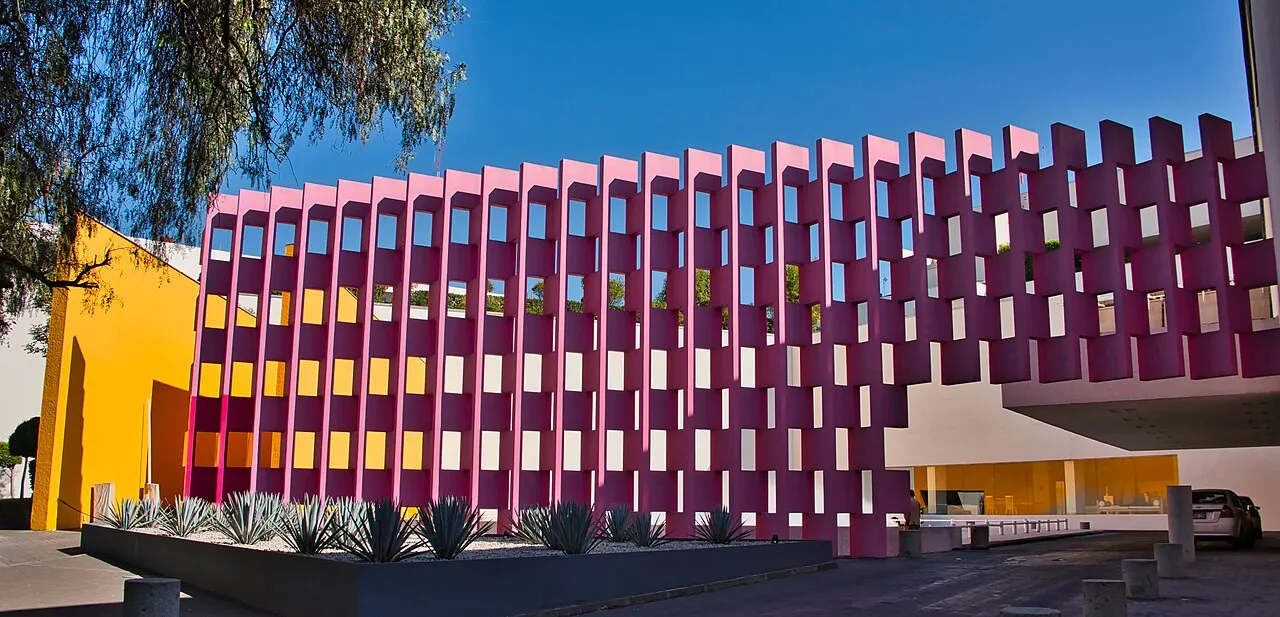 Camino Real Hotel