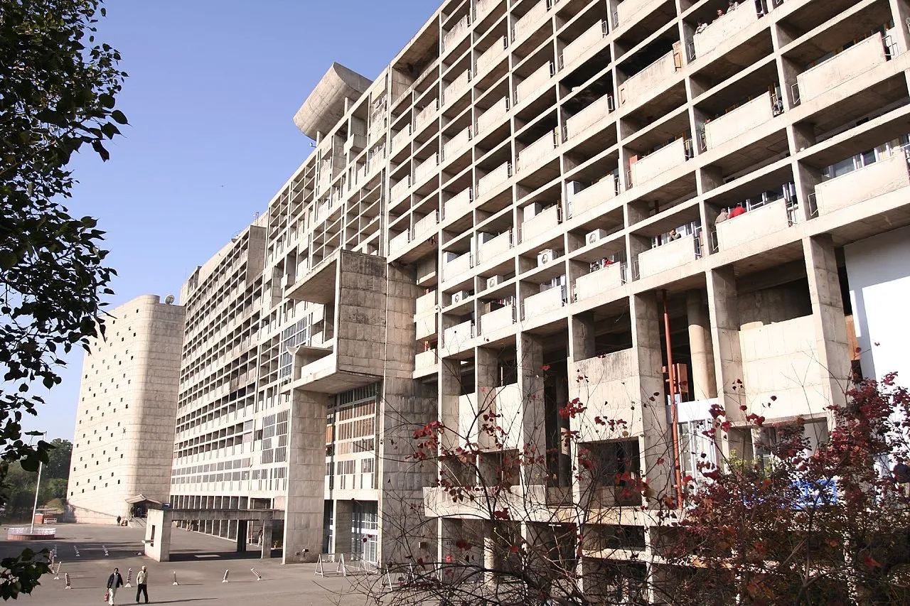 Secretariat Building