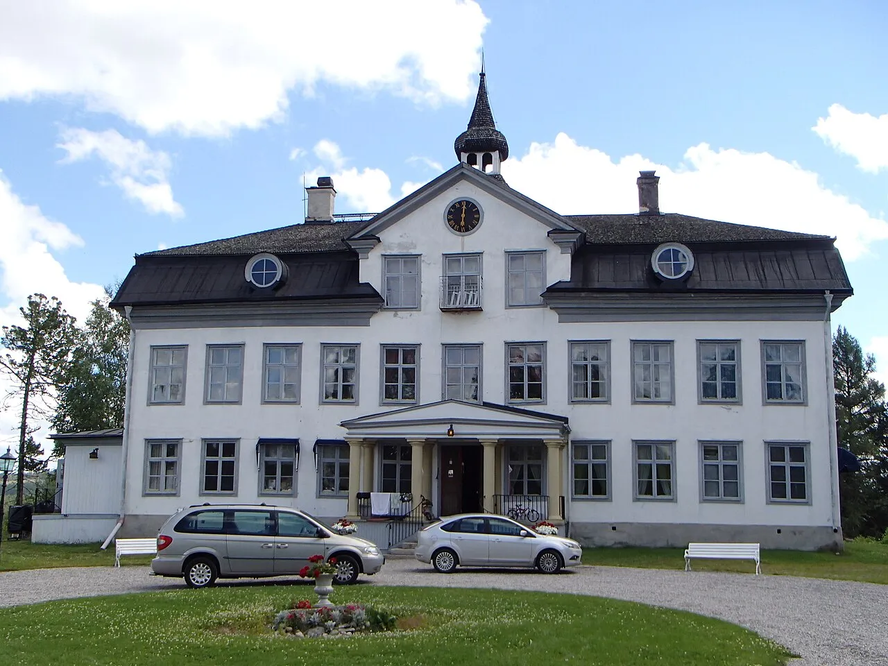 Voxna Manor