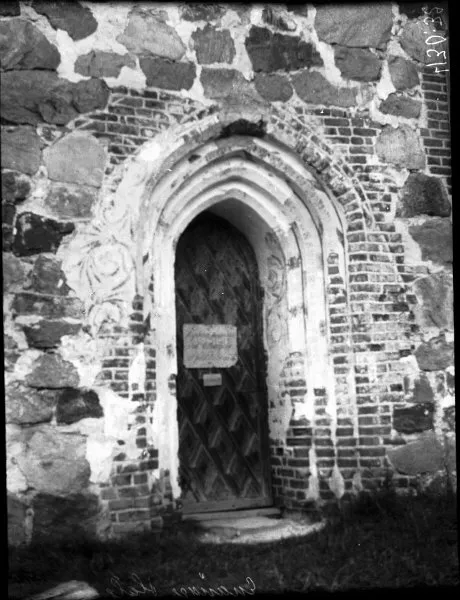 Enångers gamla kyrka