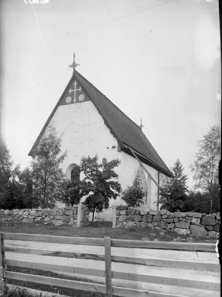 Enångers gamla kyrka