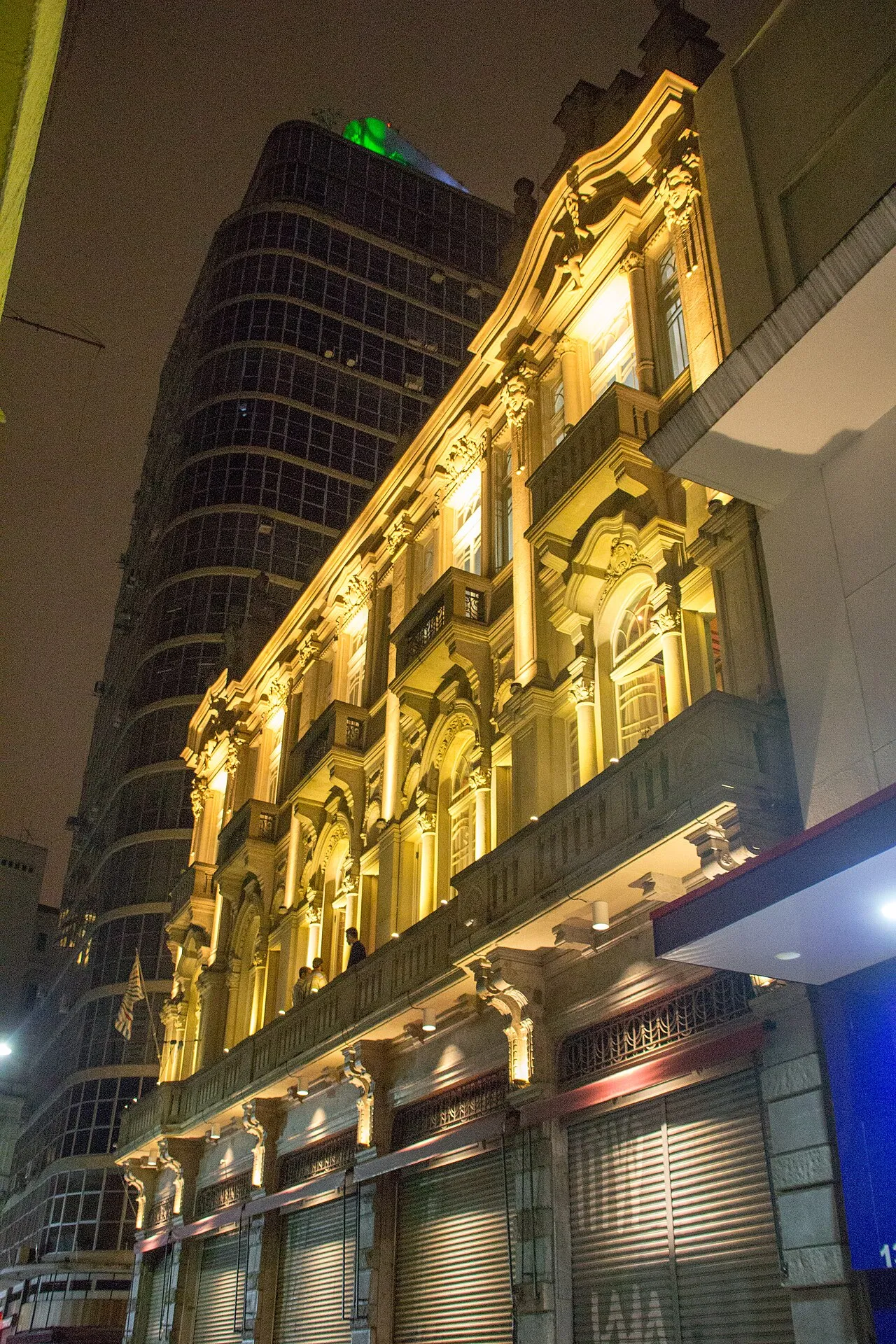 Triângulo Building
