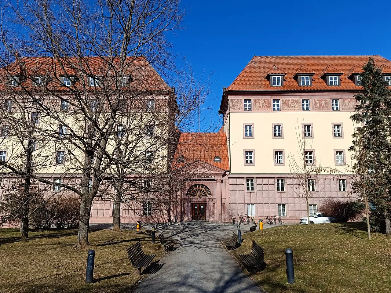 Kounic Dormitories