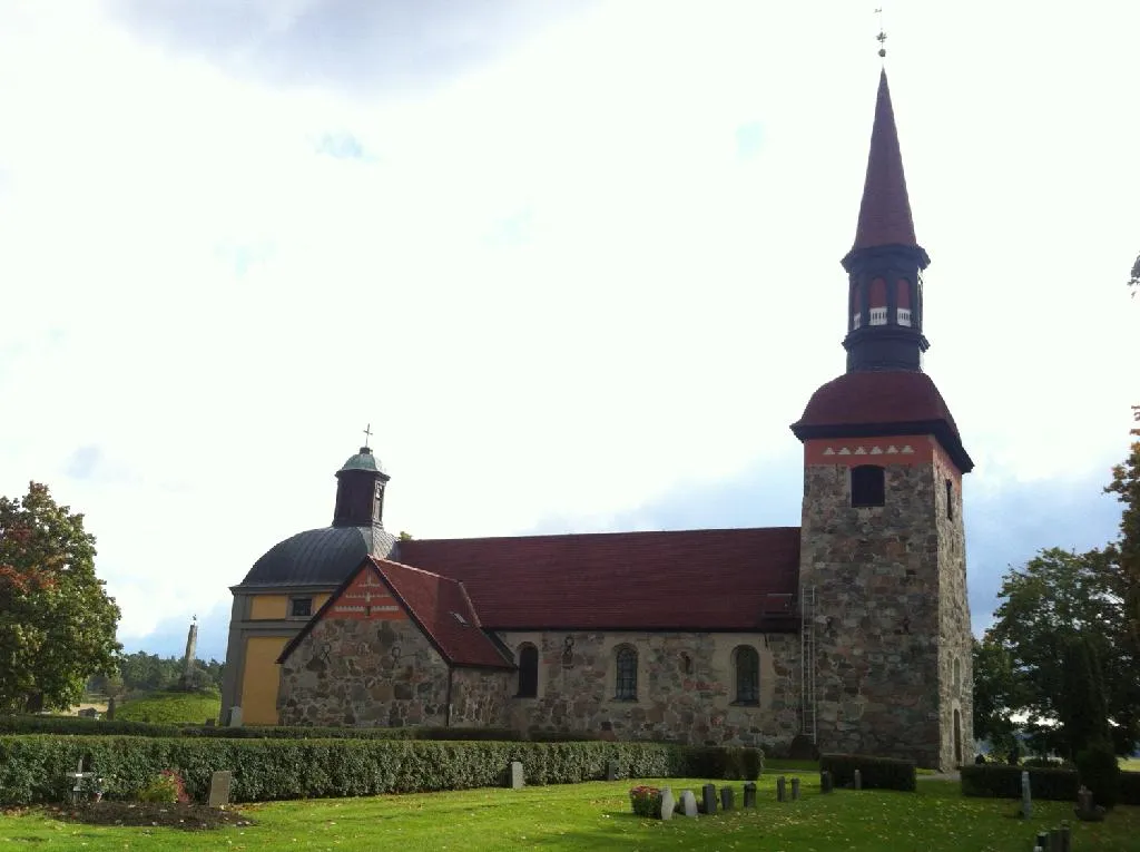 Lovö kyrka