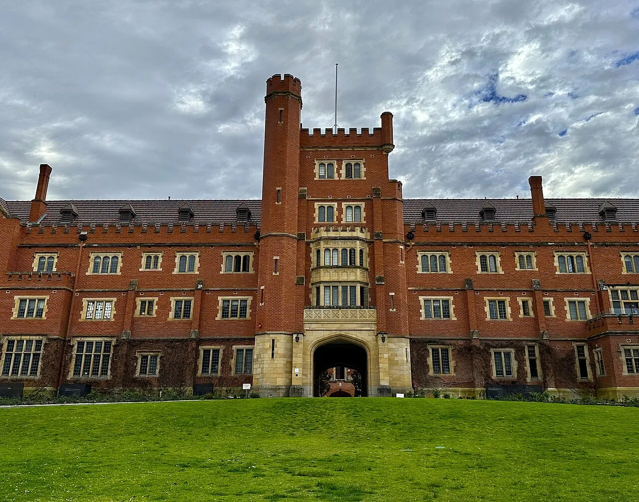 St George's College Chapel