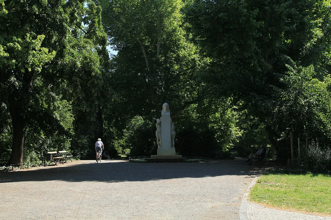 Schiller Monument
