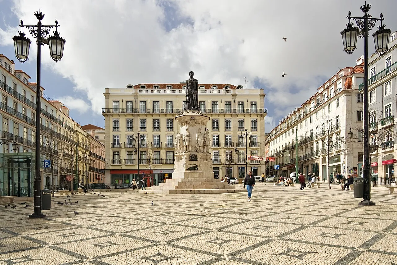 Statue of Luís de Camões