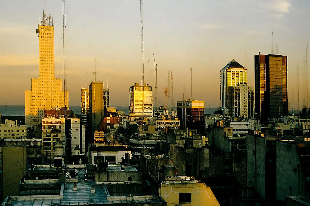 Alas Building
