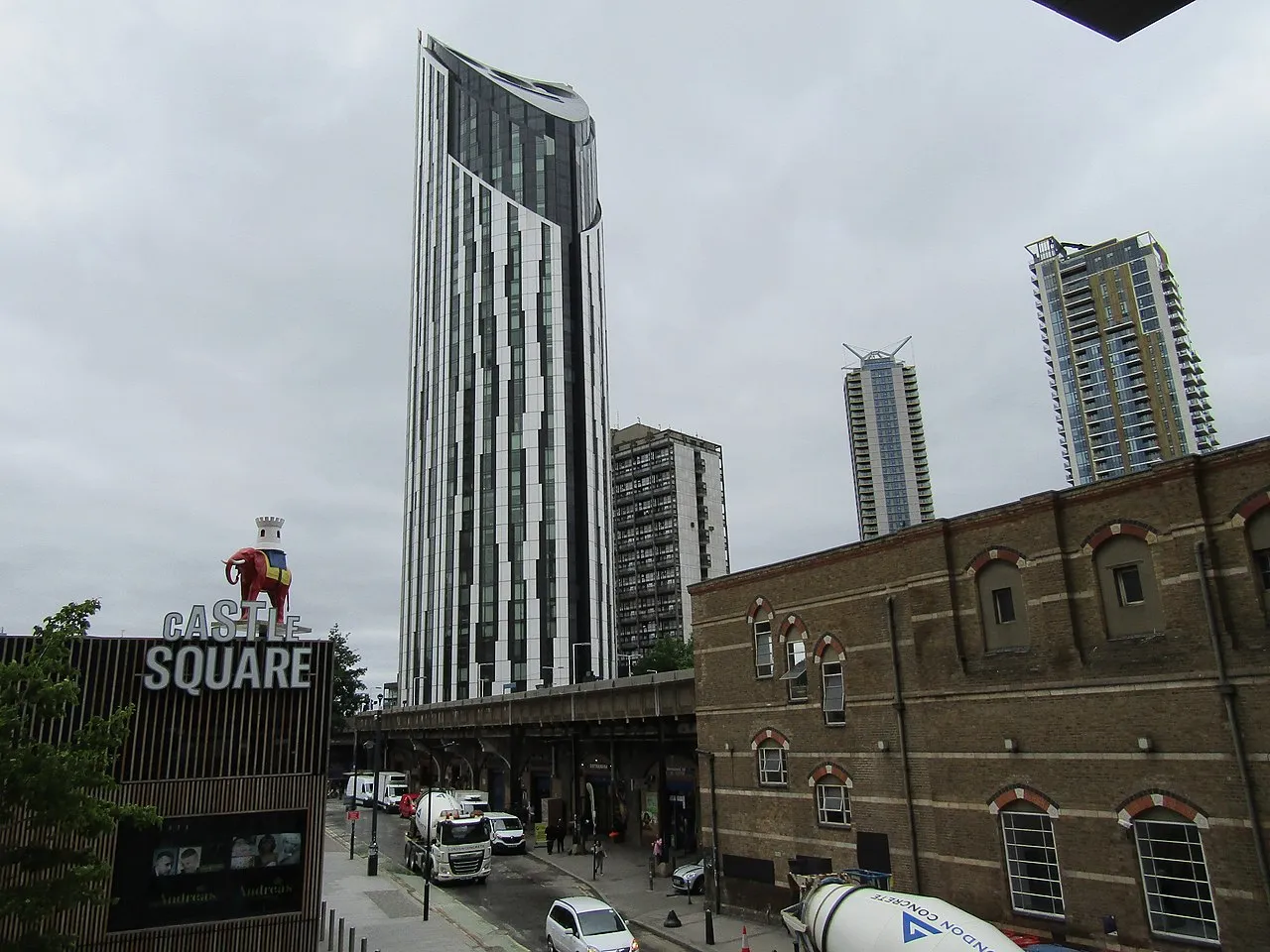 Strata SE1