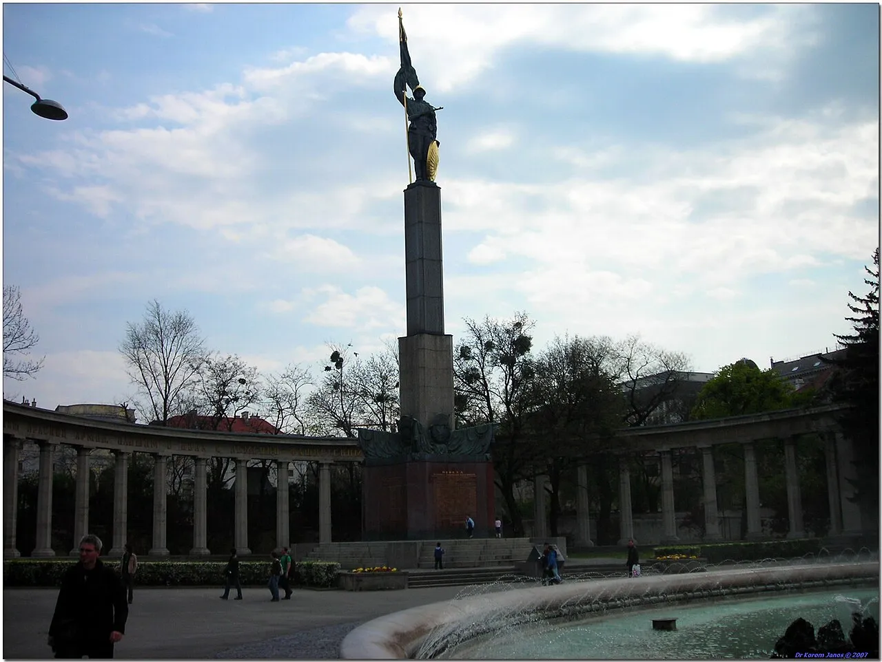 Heldendenkmal
