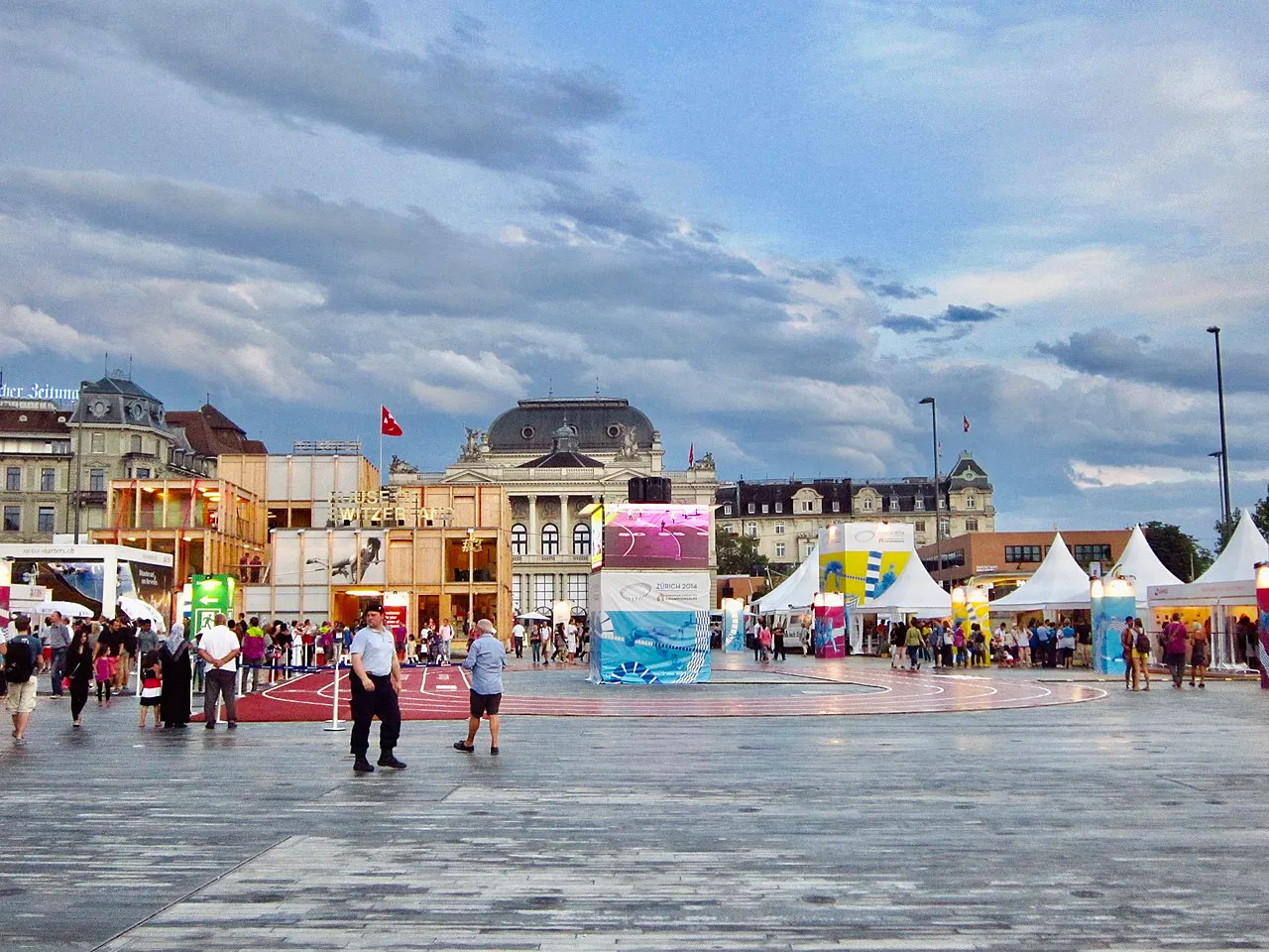Sechseläutenplatz