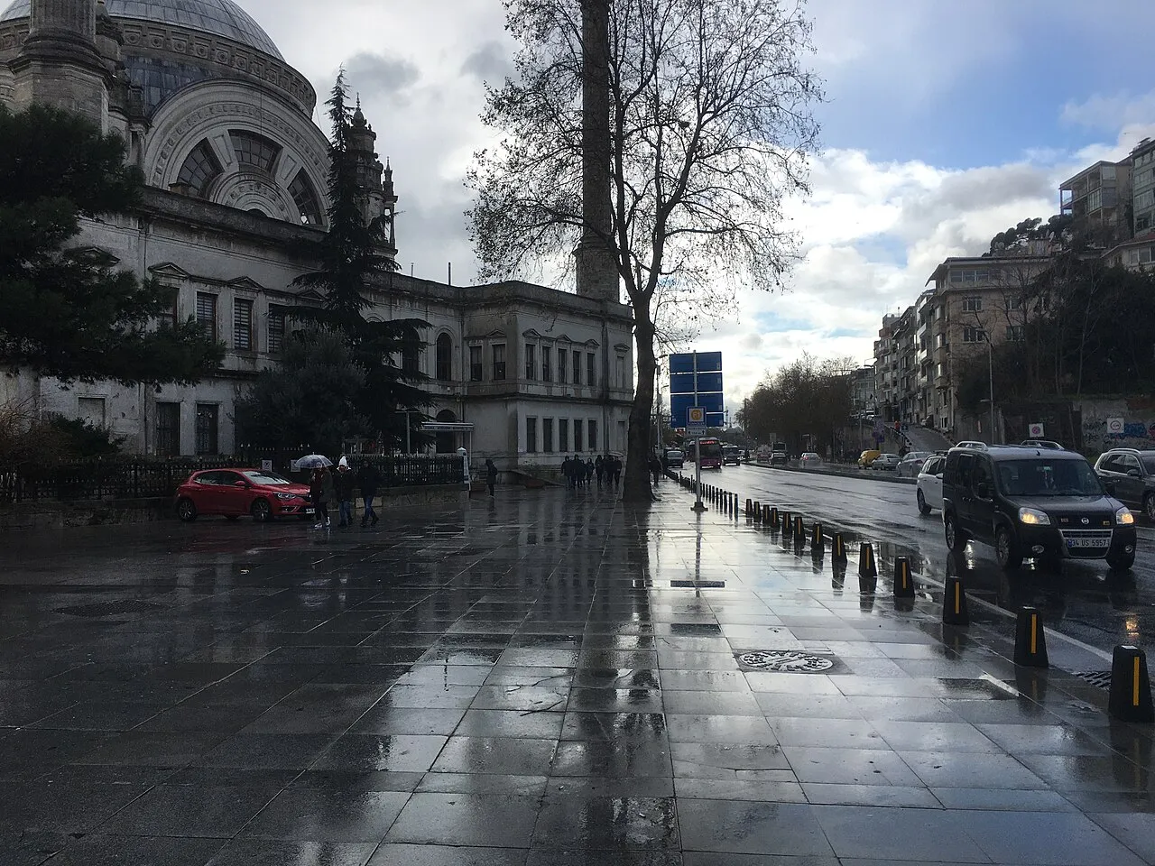 Dolmabahçe Mosque