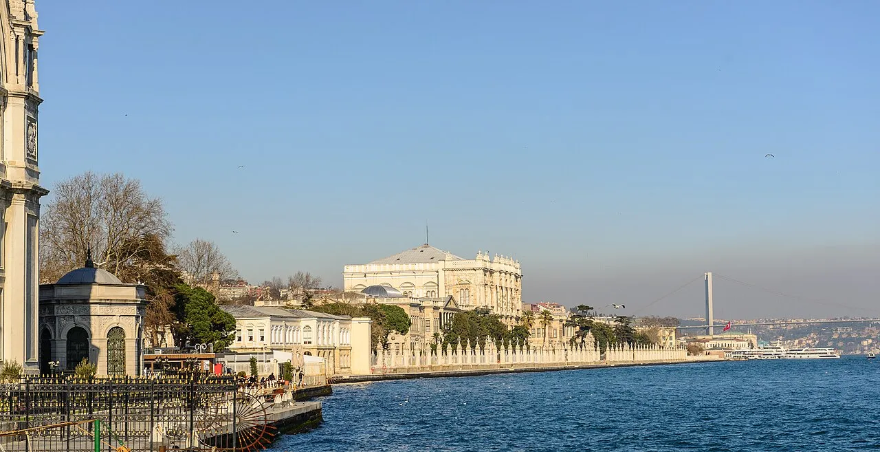 Dolmabahçe Mosque