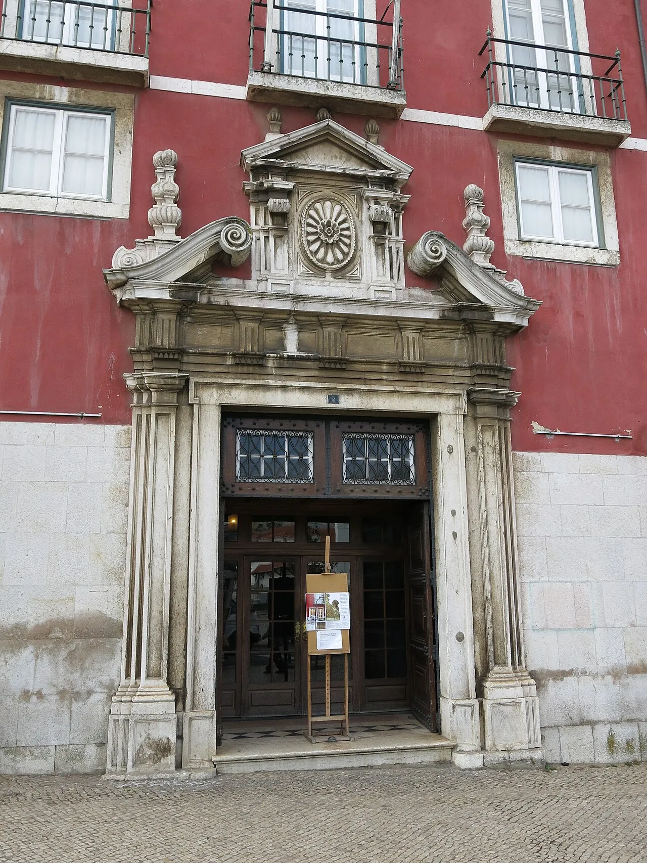 Museu de Artes Decorativas Portuguesas