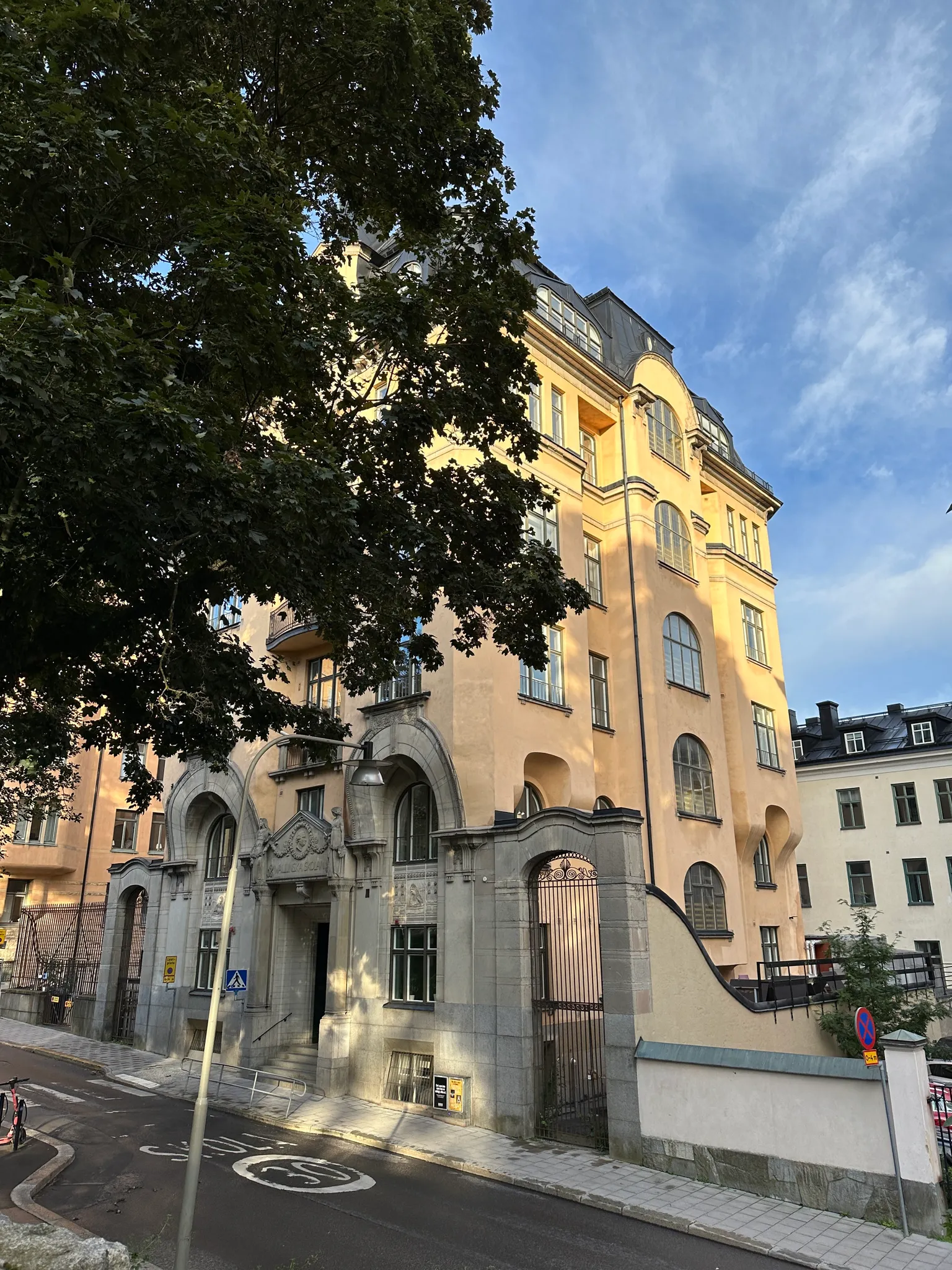 Enskilda gymnasiet
