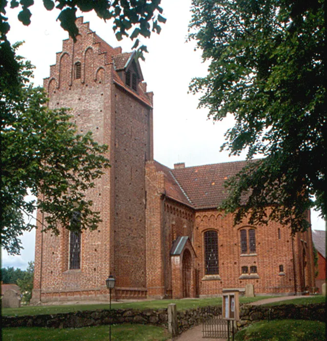 Gumlösa kyrka