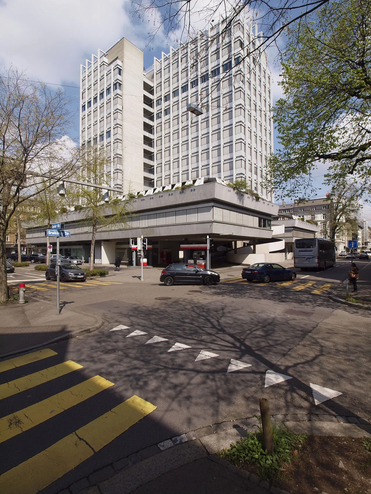 Hochhaus zur Palme
