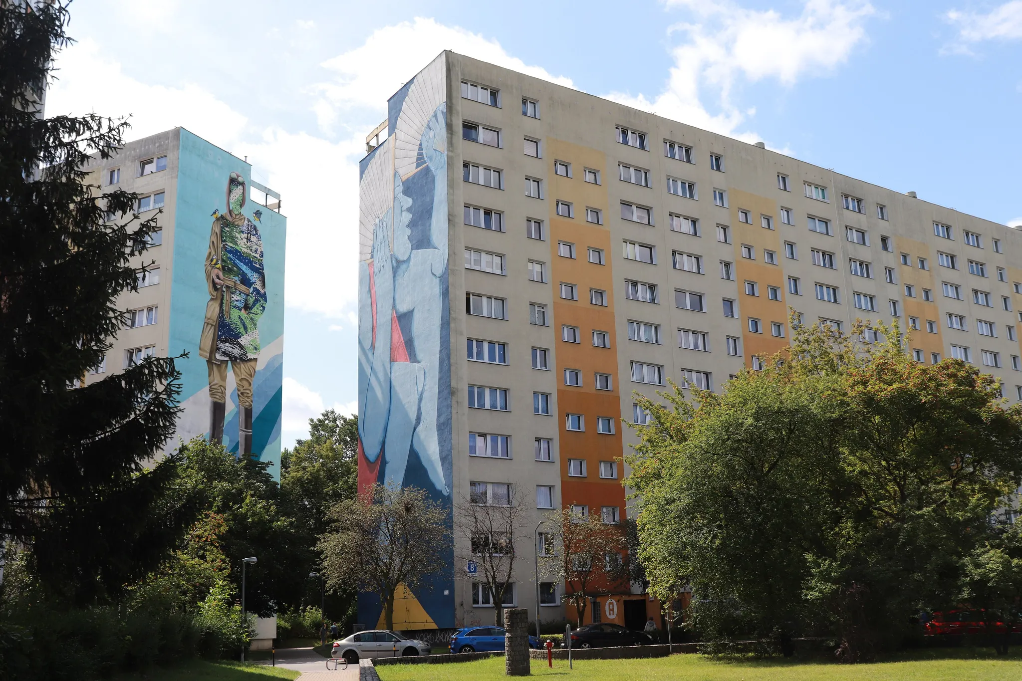 Zaspa Murals