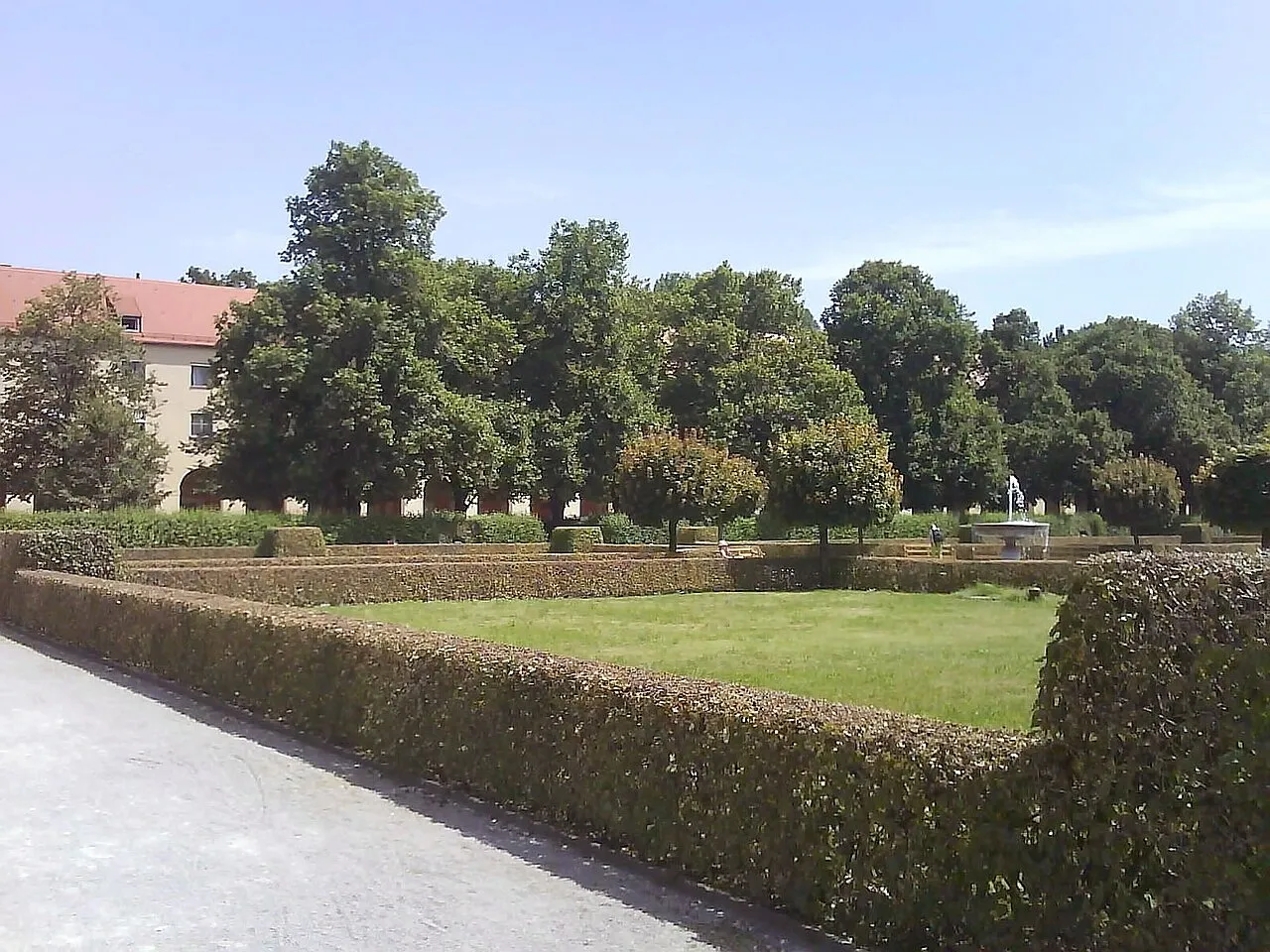 Court Garden