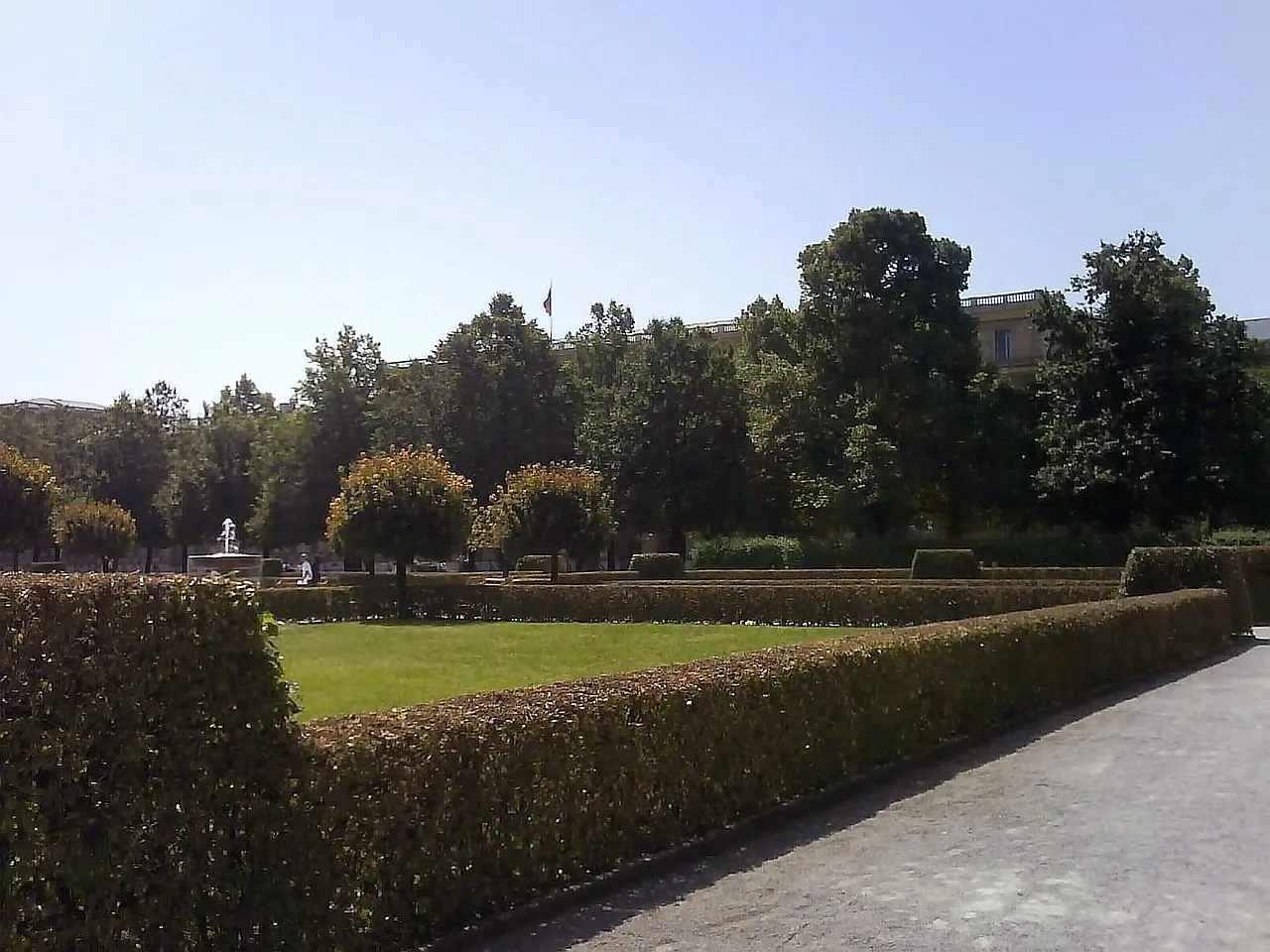 Court Garden