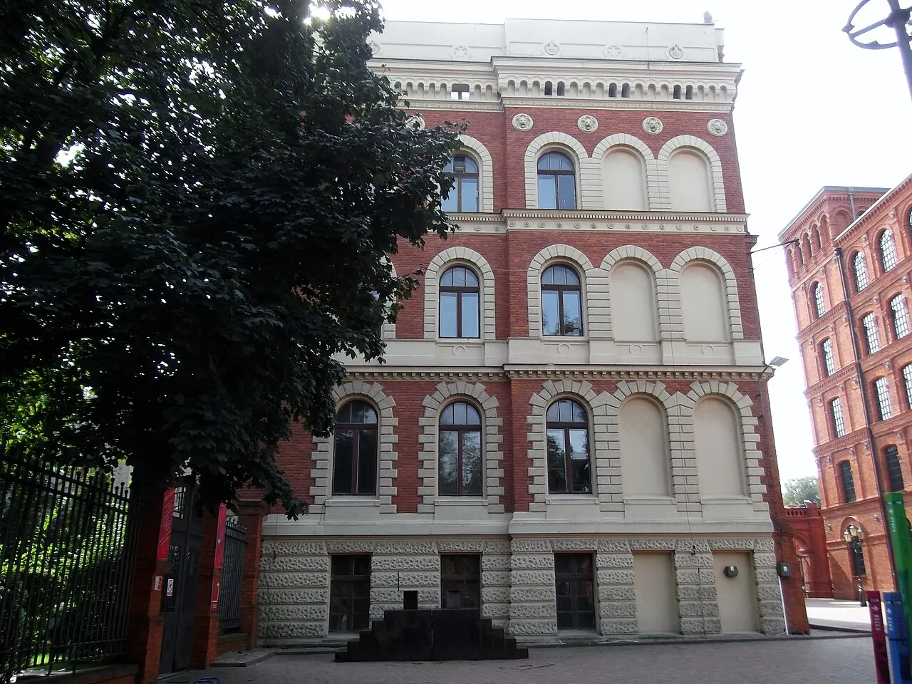 Manufaktura