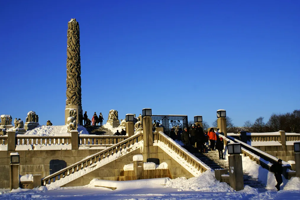 Vigeland Installation