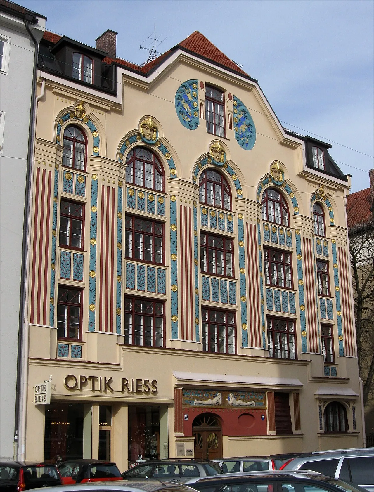 Ainmillerstraße 22