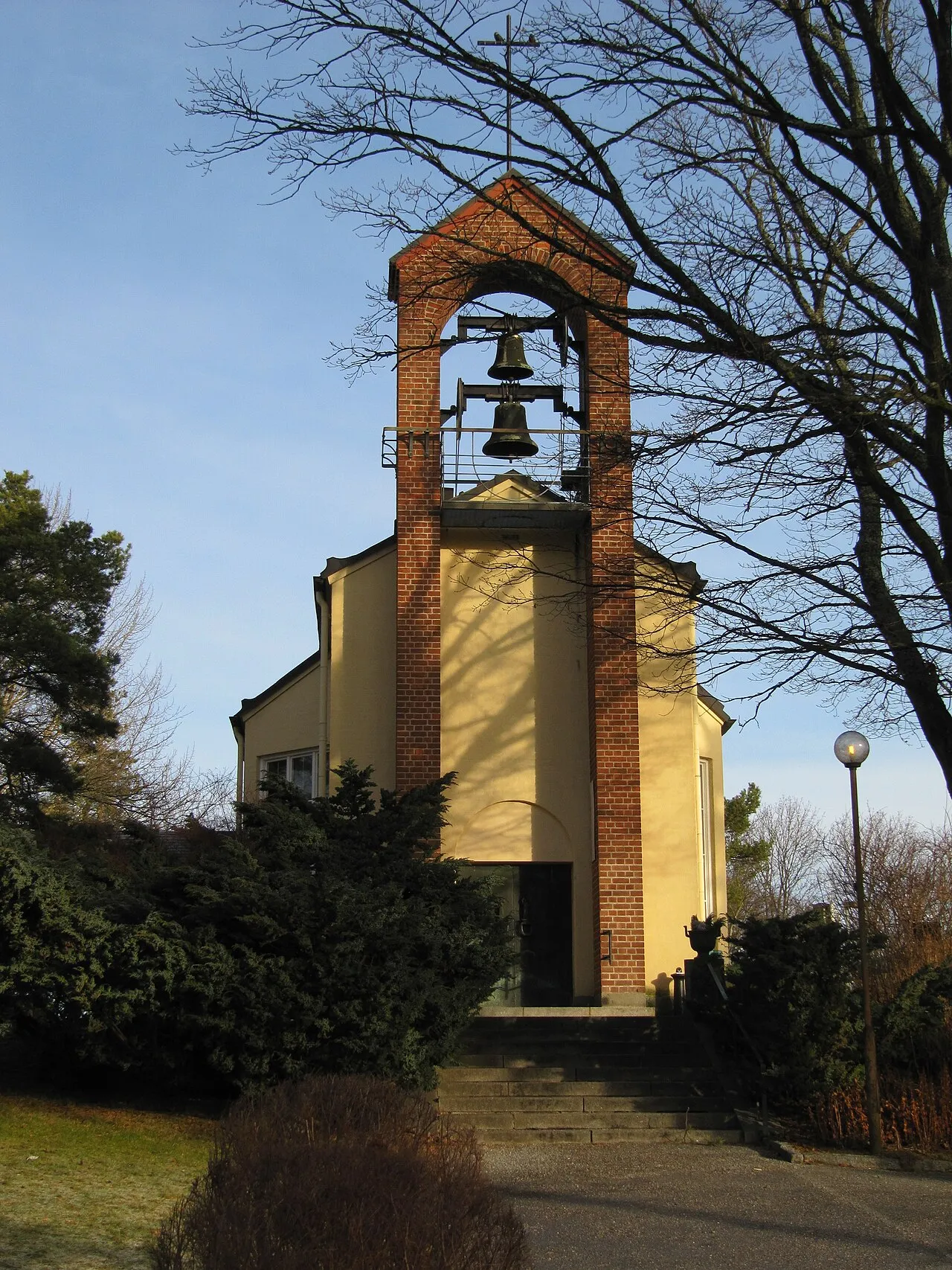 Hässelby Villastad Church