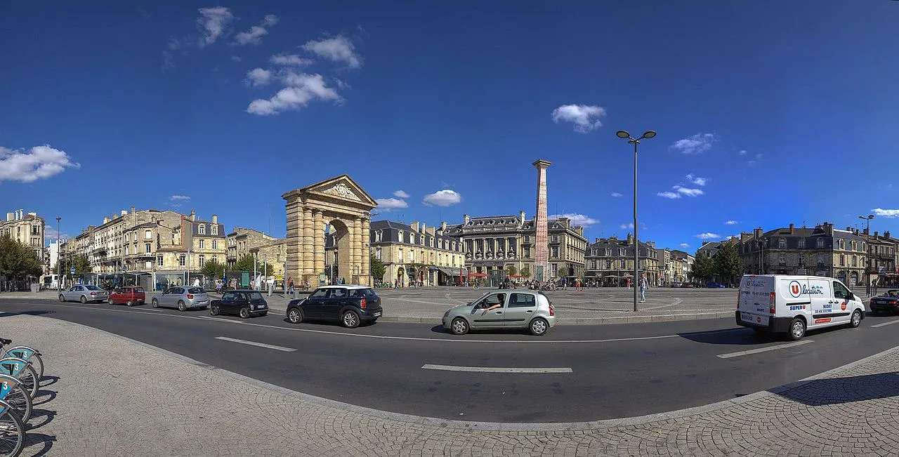 Colonne de la Victoire et Tortues - Place de la Victoire