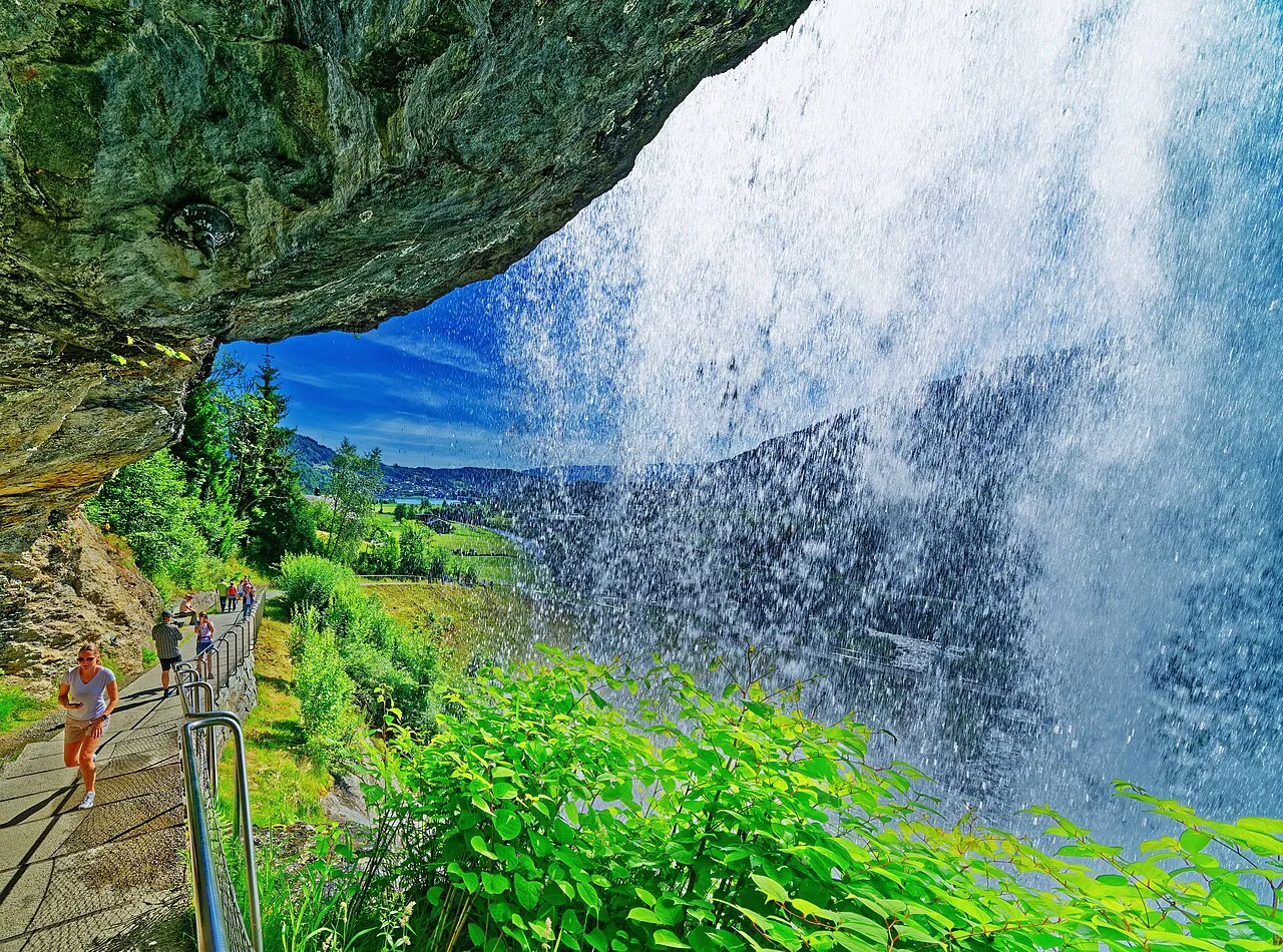 Steinsdalsfossen