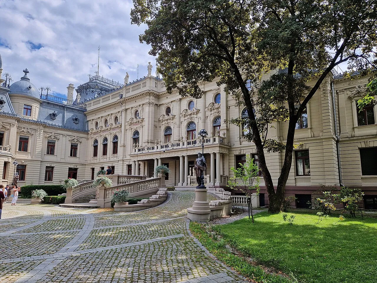 Izrael Poznański Palace