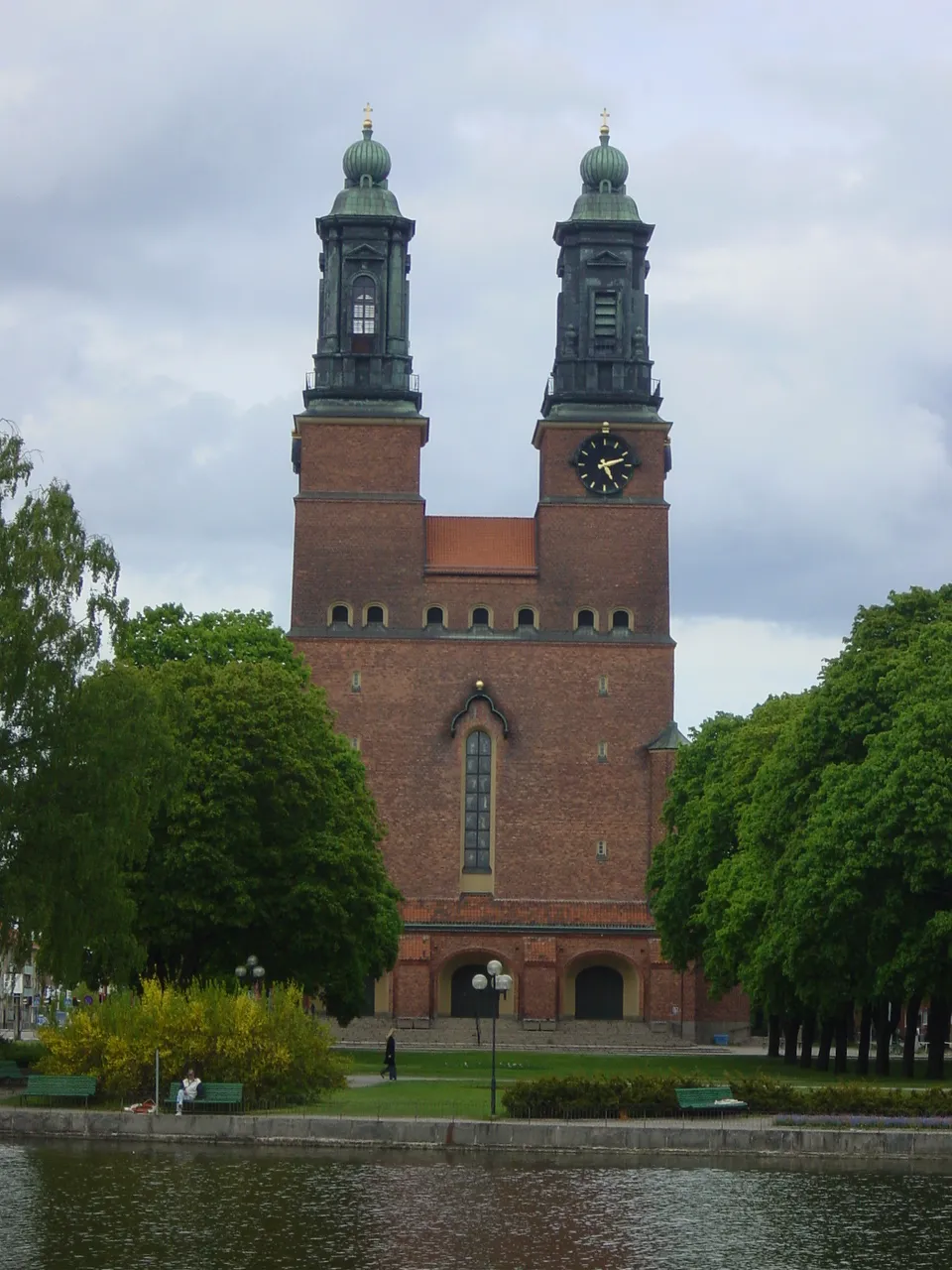 Klosters kyrka