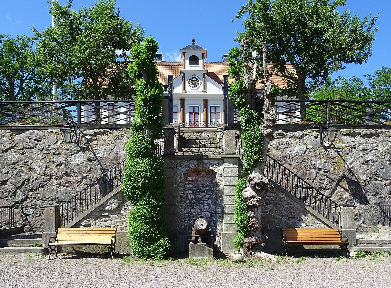 Fredriksbergs herrgård