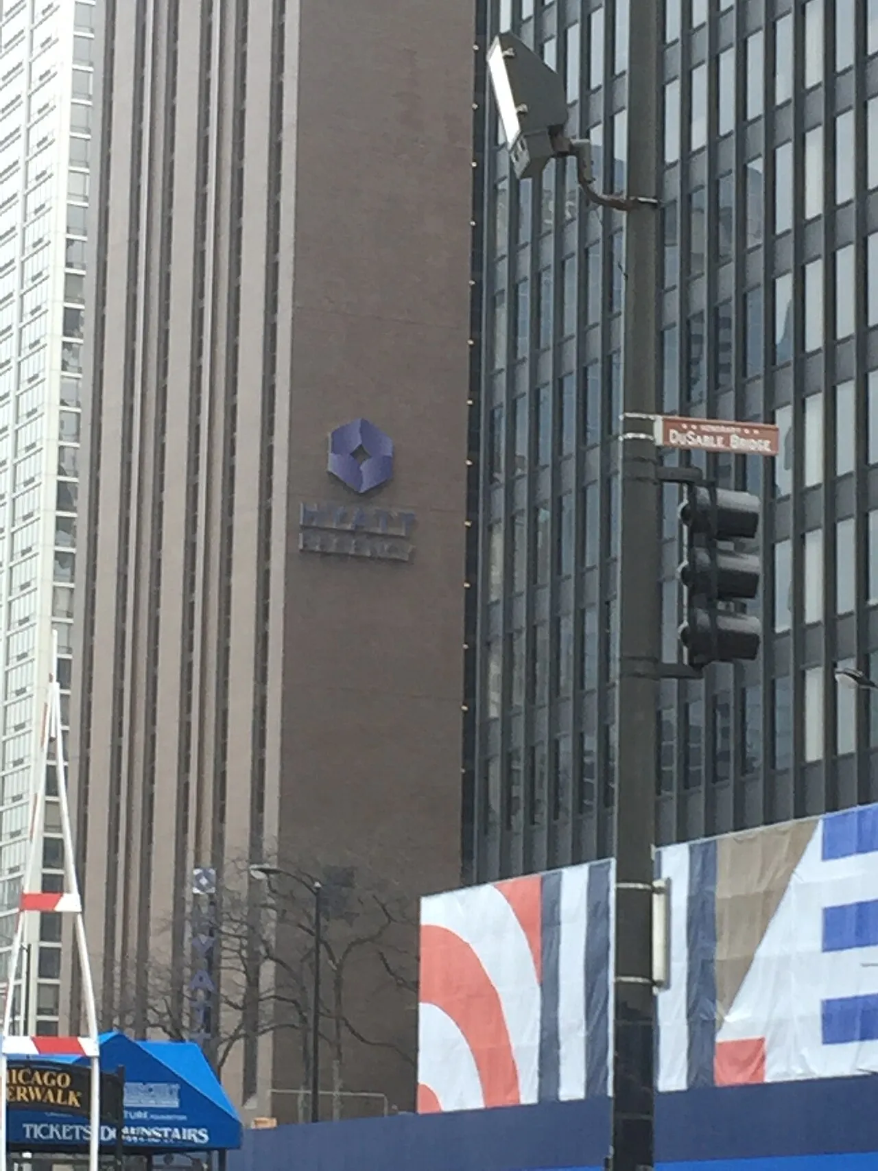 One Illinois Center