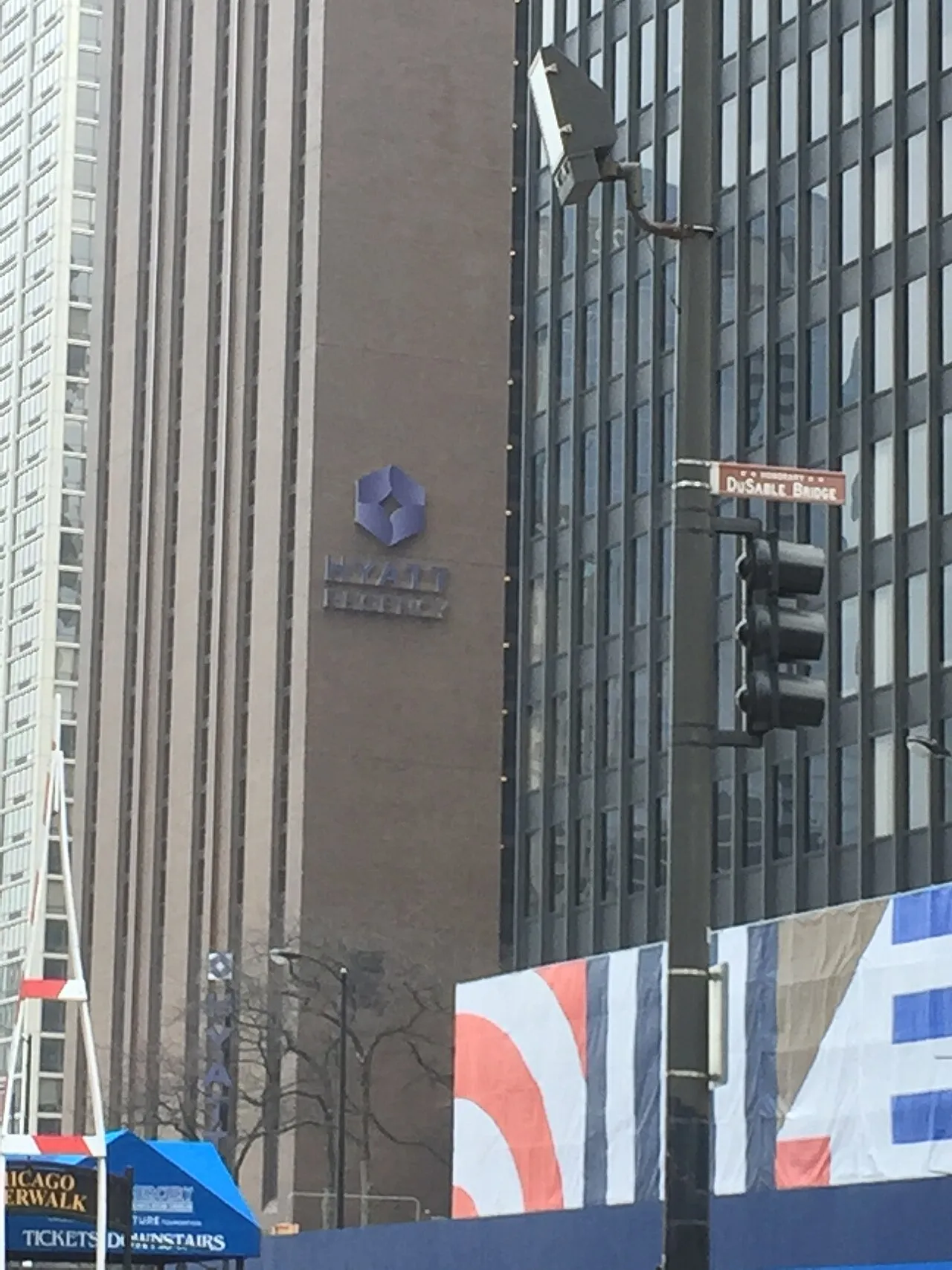 One Illinois Center