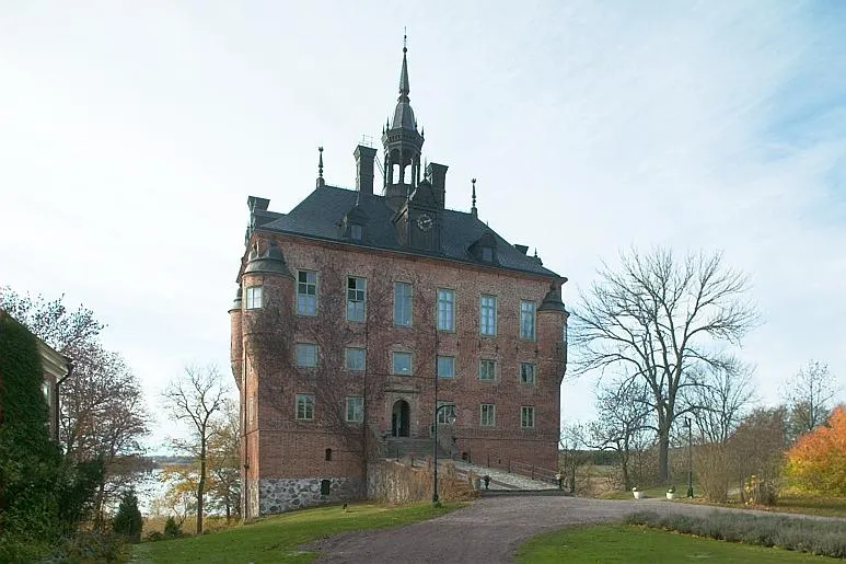 Vik Castle