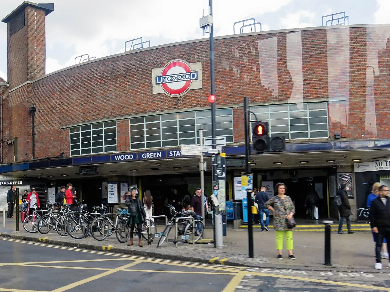 Wood Green tube station