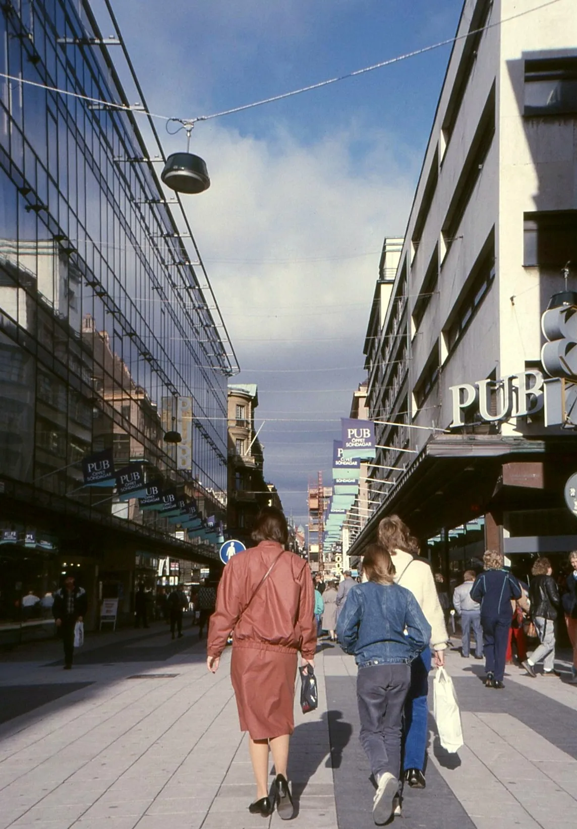 PUB