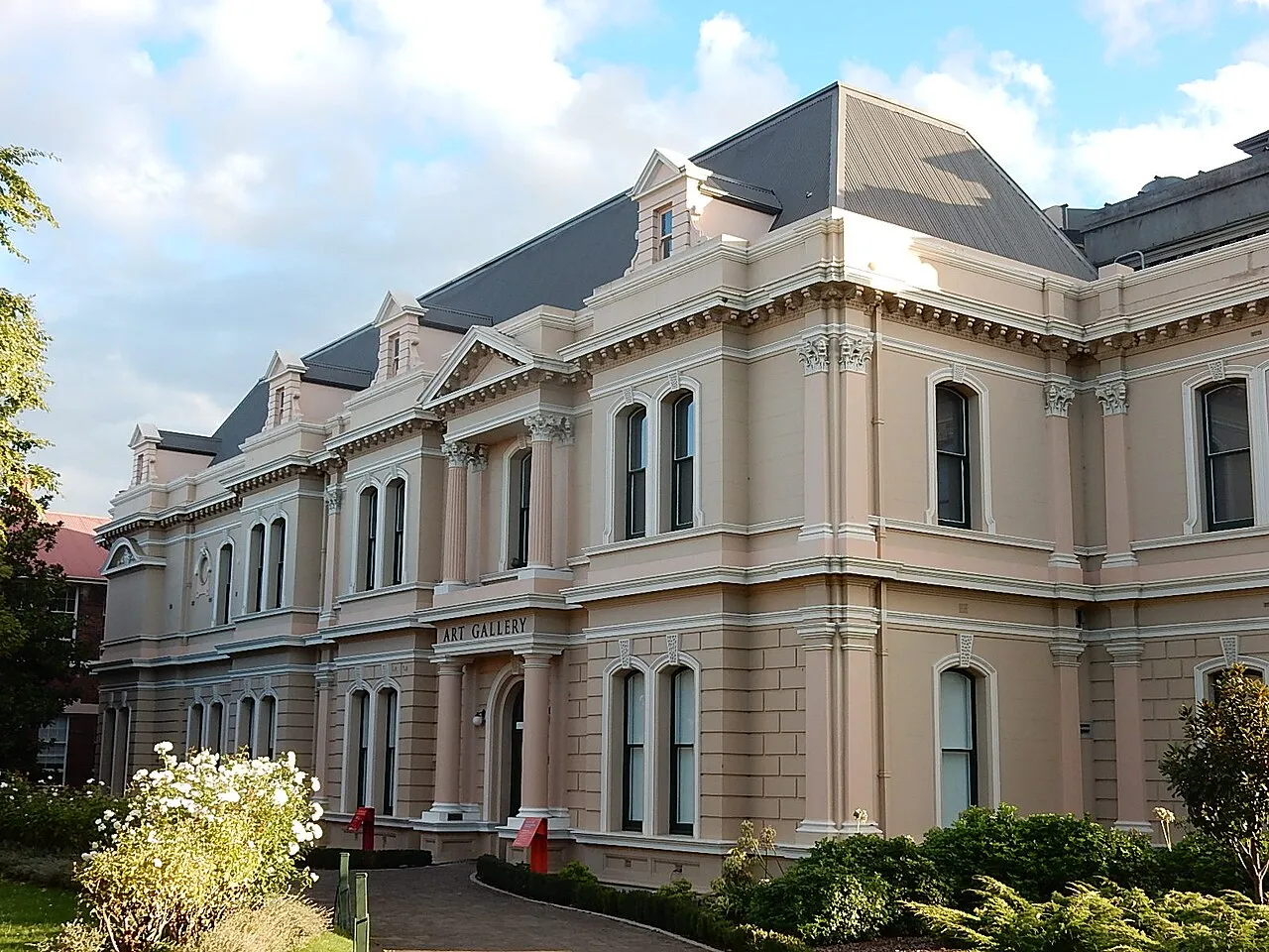 Queen Victoria Art Gallery