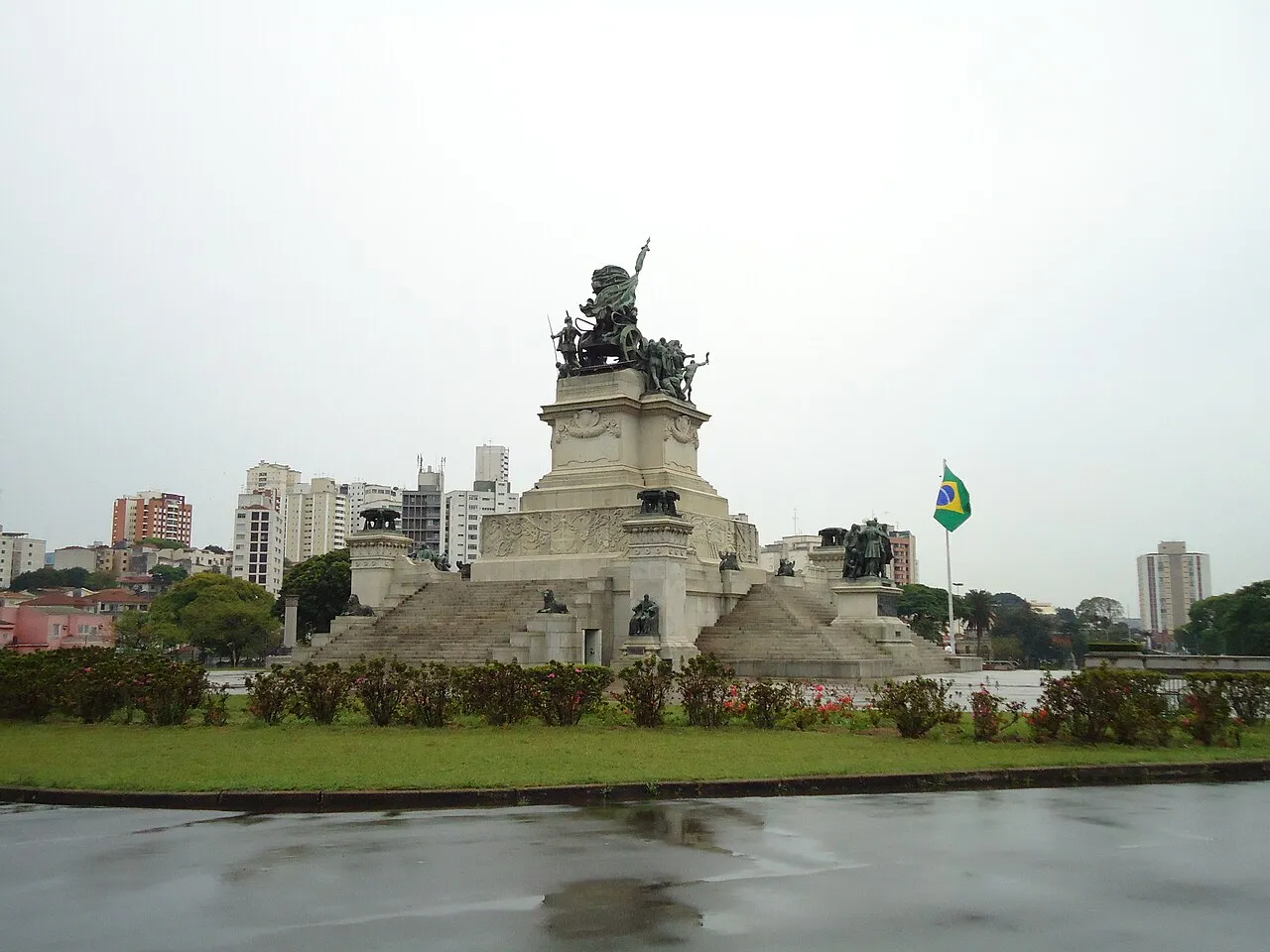 Independence Monument