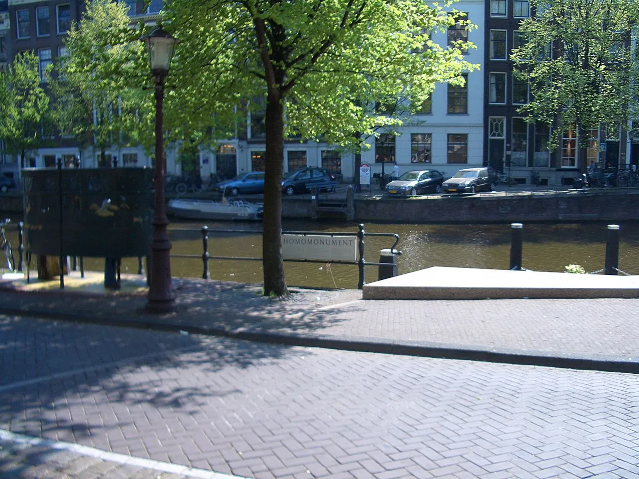 Homomonument