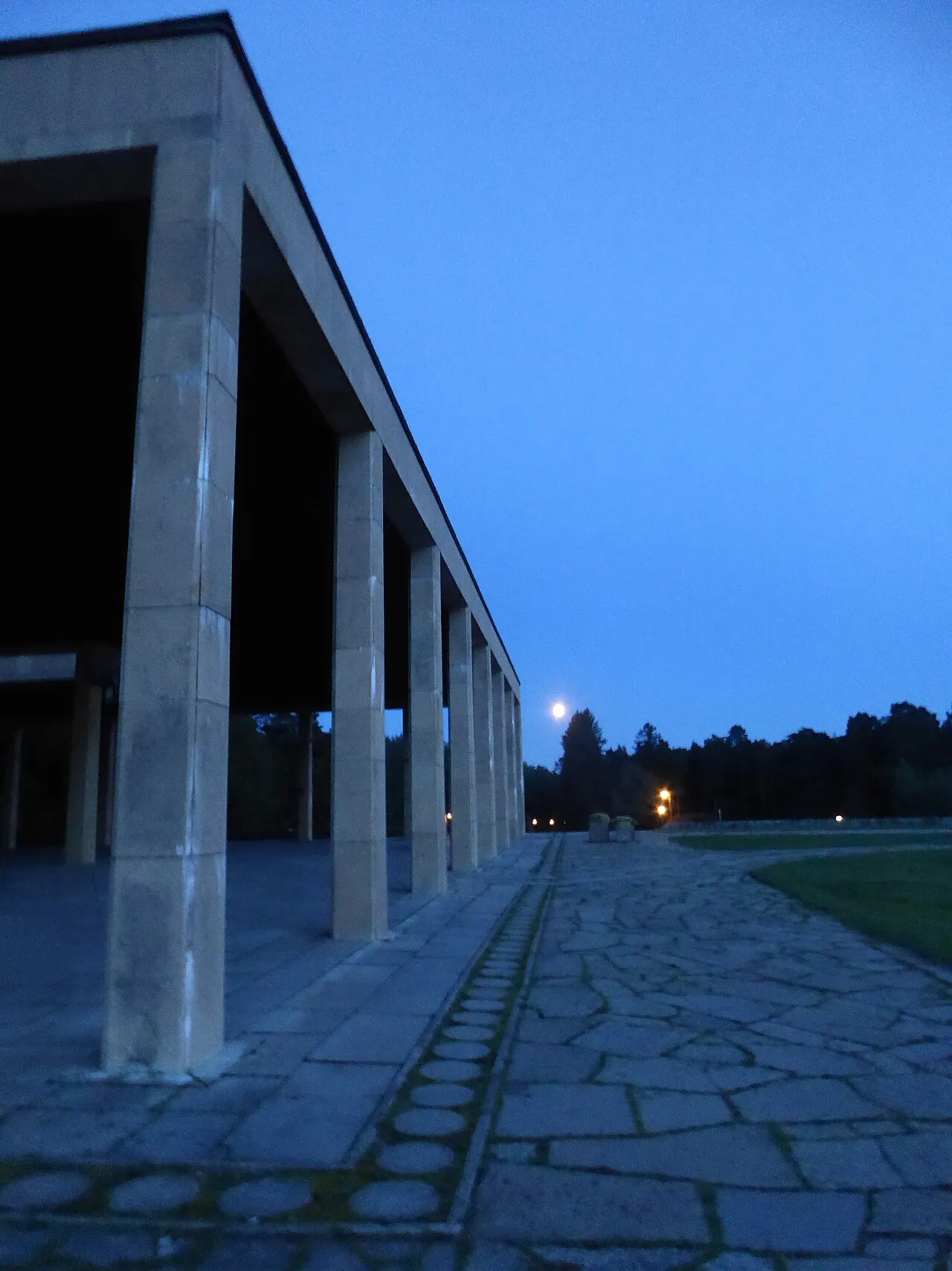 Woodland Cemetery