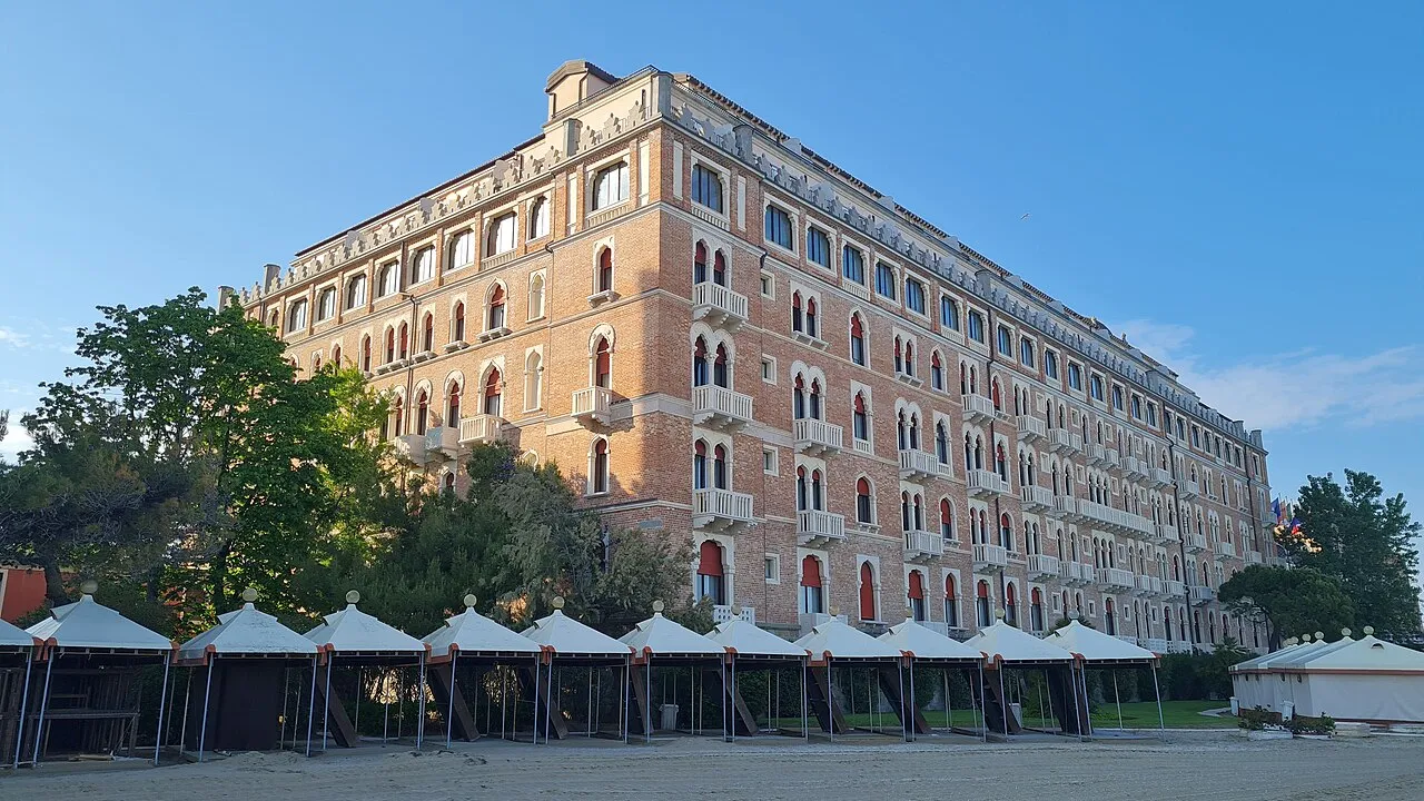 Hotel Excelsior