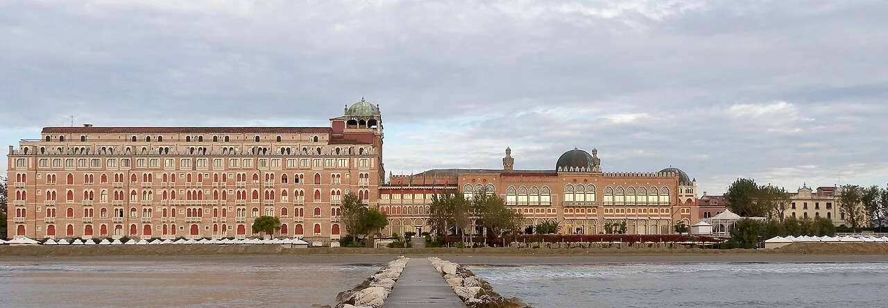 Hotel Excelsior