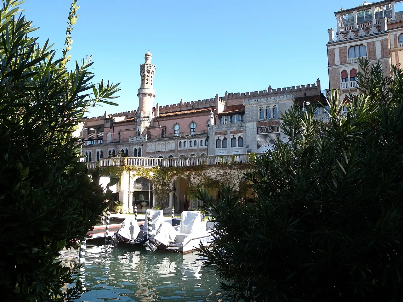 Hotel Excelsior