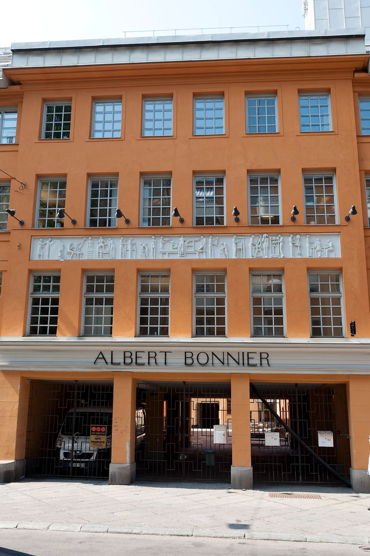 Bonnierhuset, Sveavägen