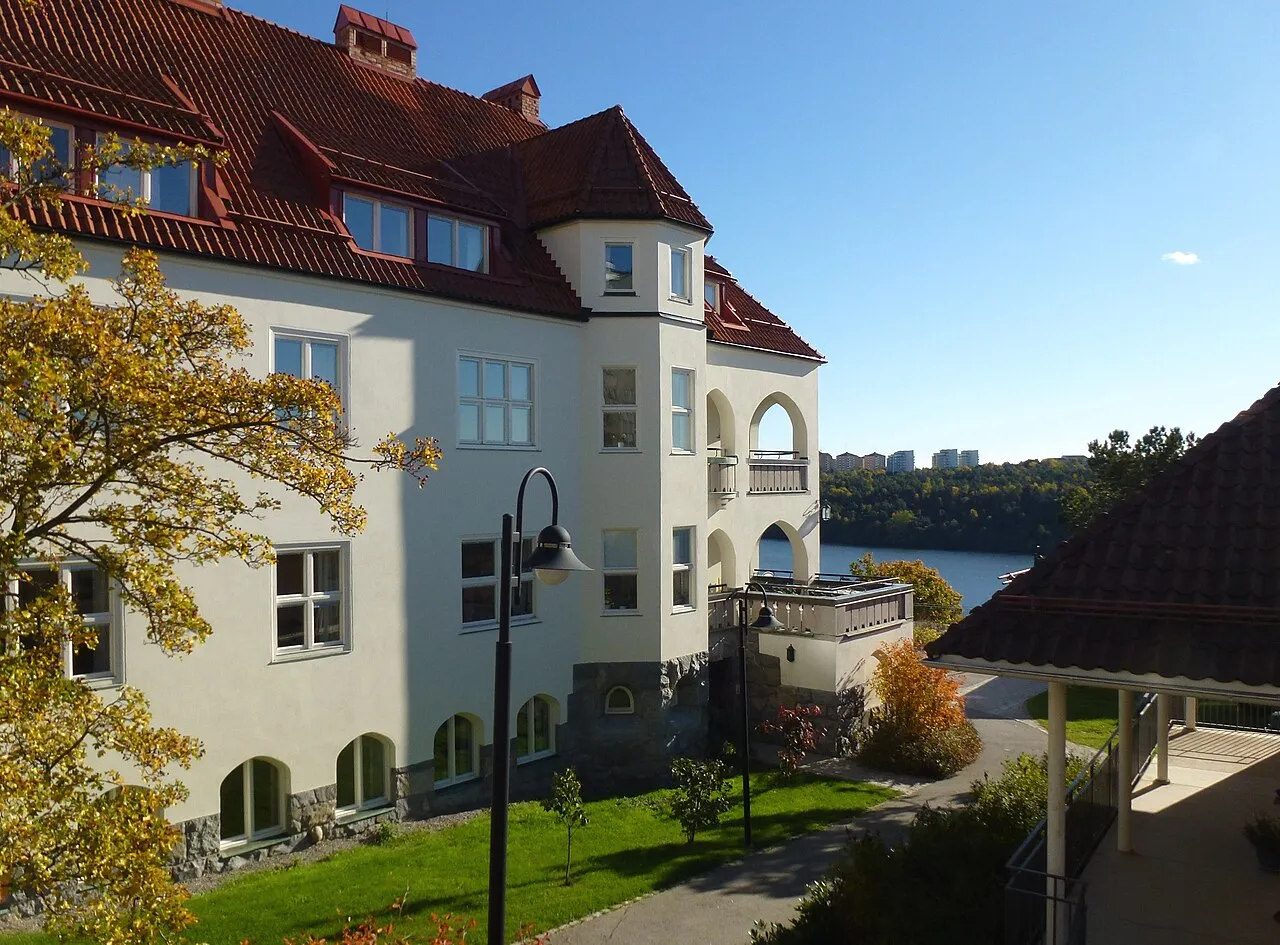 Sachs' Children and Youth Hospital