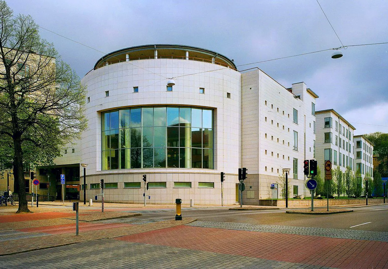 School of Business, Economics and Law
