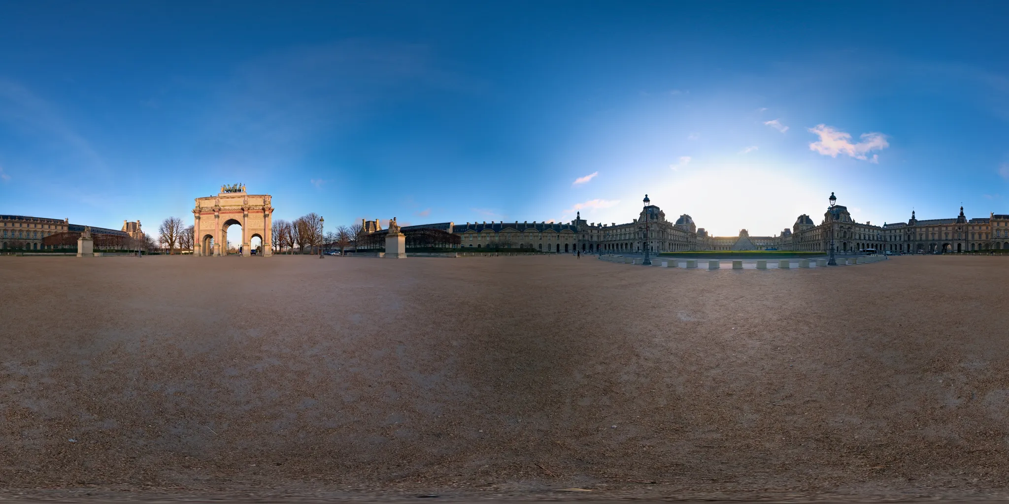 Pyramide du Louvre